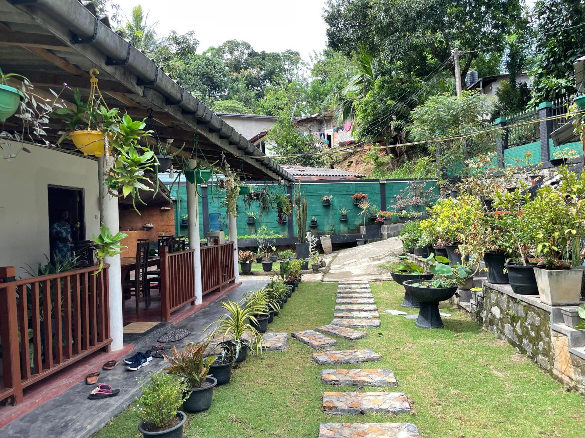 Kandy Food Lovers Home Stay By Ags Buitenkant foto
