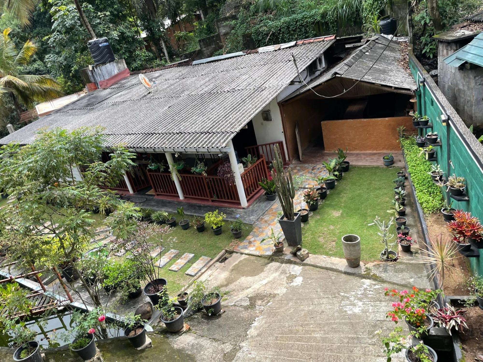 Kandy Food Lovers Home Stay By Ags Buitenkant foto