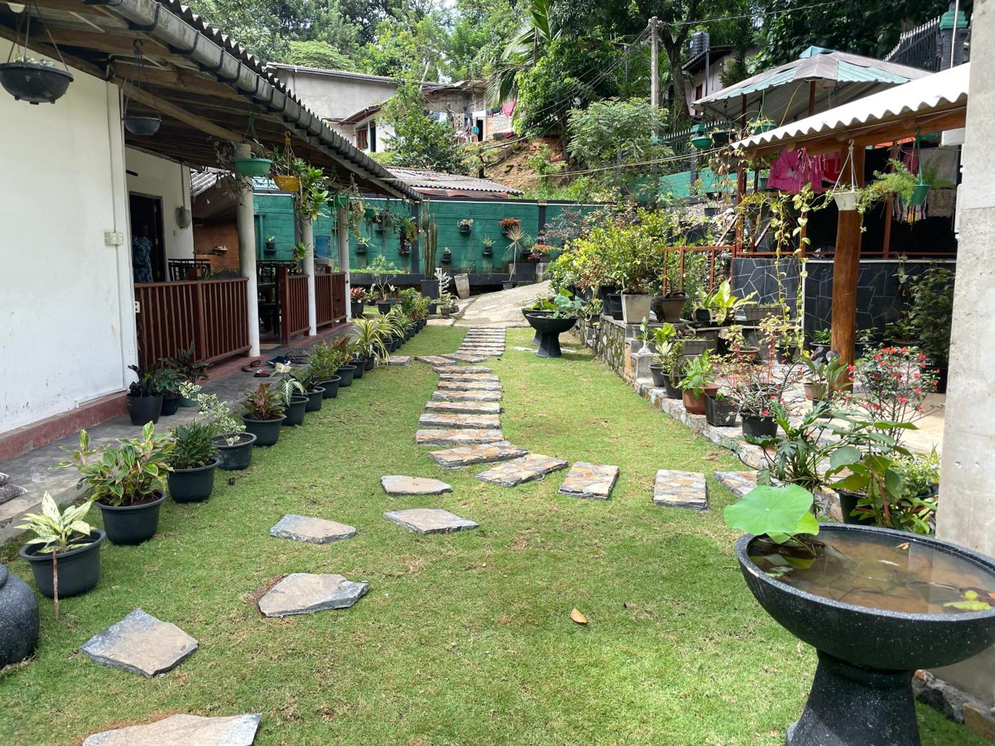 Kandy Food Lovers Home Stay By Ags Buitenkant foto